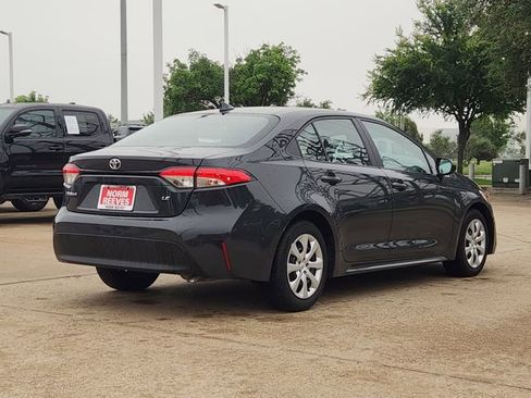 Used 2024 Toyota Corolla LE FWD image 3
