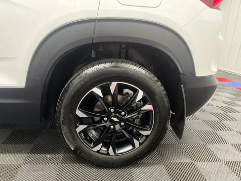 Used 2023 Chevrolet TrailBlazer LT FWD image 26