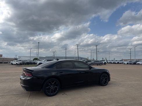 Used 2023 Dodge Charger SXT w/ Blacktop Package image 23