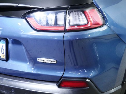 Used 2021 Jeep Cherokee Latitude Lux w/ Trailer Tow Group AWD/4WD image 17