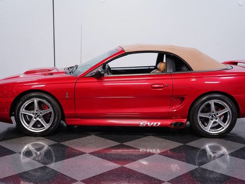 Used 1994 Ford Mustang GT image 2
