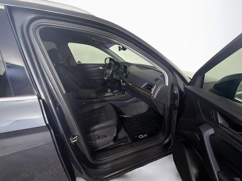 Used 2019 Audi Q5 2.0T Premium w/ Convenience Package AWD/4WD image 31