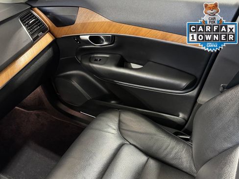 Used 2023 Volvo XC90 T8 Plus w/ Protection Package Premier AWD/4WD image 42