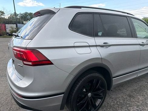 Used 2020 Volkswagen Tiguan SE R-Line w/ 3rd Row Seat Package AWD/4WD image 7