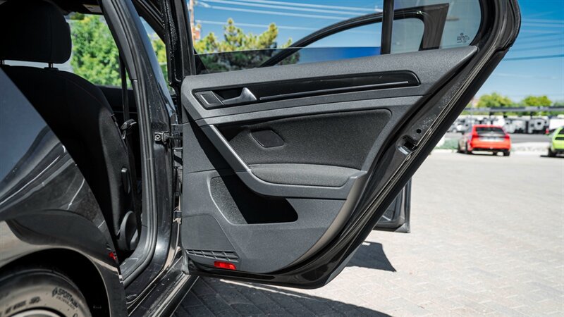 Used 2017 Volkswagen GTI Sport FWD image 38