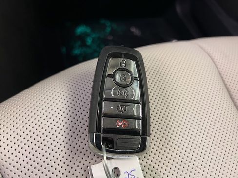 New 2025 Lincoln Aviator Reserve image 44