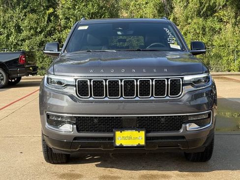 New 2025 Jeep Wagoneer L Series II AWD/4WD image 3