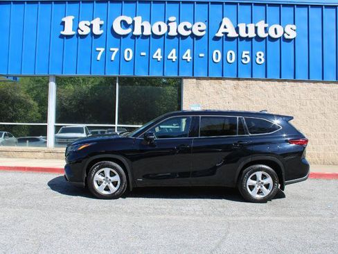 Used 2022 Toyota Highlander LE AWD/4WD image 7