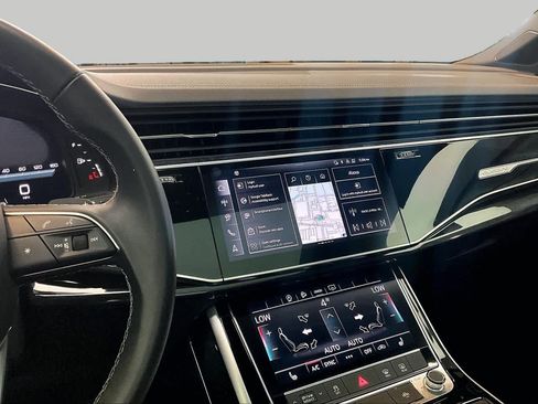 Certified 2025 Audi Q7 2.0T Premium w/ Convenience Plus Package AWD/4WD image 7