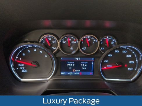 Used 2021 Chevrolet Tahoe LT w/ LT Signature Package image 29
