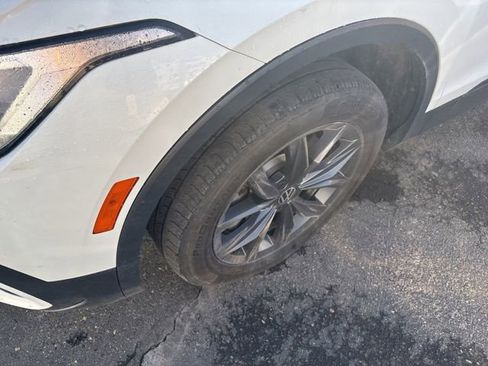 Used 2022 Volkswagen Tiguan SE AWD/4WD image 6