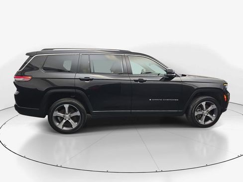 Used 2023 Jeep Grand Cherokee L Limited AWD/4WD image 12