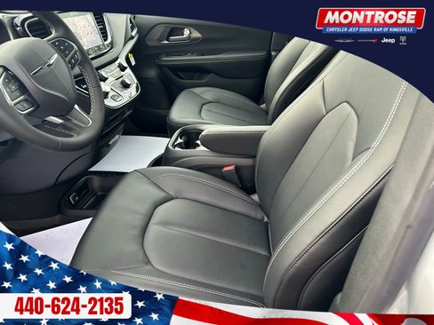 New 2026 Chrysler Voyager LX FWD image 11