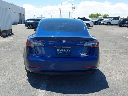 Used 2022 Tesla Model 3 Long Range AWD/4WD image 3