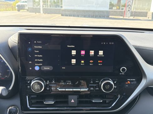 Used 2023 Toyota Highlander Limited AWD/4WD image 20