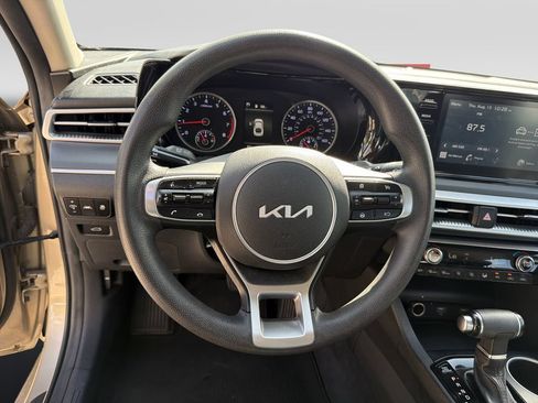 Used 2022 Kia K5 LXS FWD image 12
