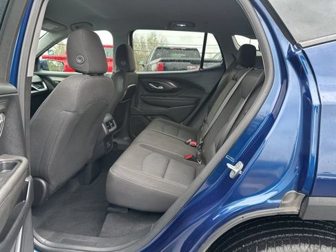 Used 2023 GMC Terrain SLE w/ Driver Convenience Package AWD/4WD image 18