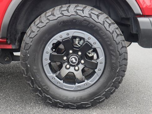 Used 2021 Ford Bronco Badlands image 28