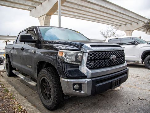 Used 2020 Toyota Tundra SR5 image 4