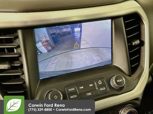 Used 2018 GMC Acadia SLT AWD/4WD image 16