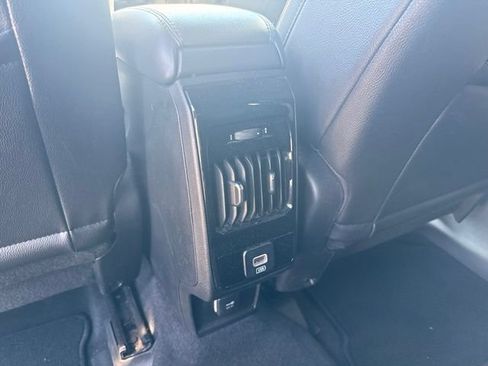 Used 2024 Jeep Compass Latitude AWD/4WD image 18