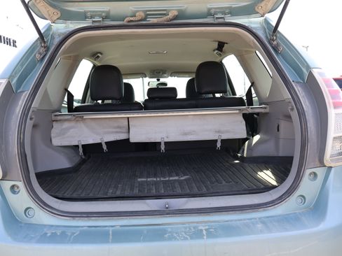 Used 2015 Toyota Prius V Three image 33