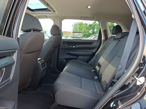 Used 2025 Honda CR-V EX image 10