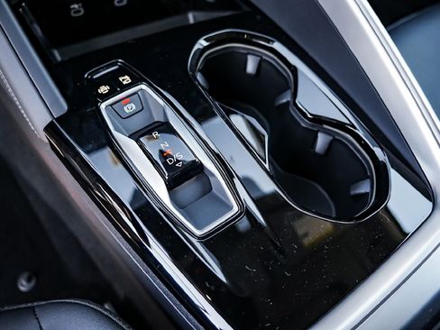 New 2025 Audi Q5 Premium image 17