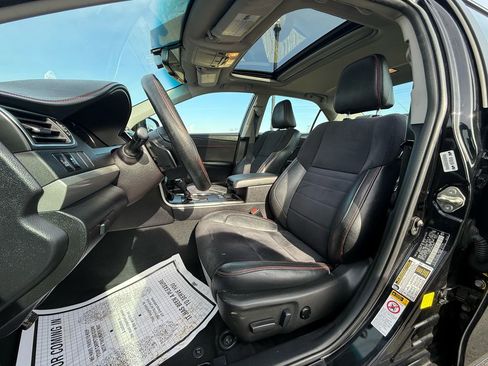 Used 2016 Toyota Camry XSE w/ Moonroof Package image 12