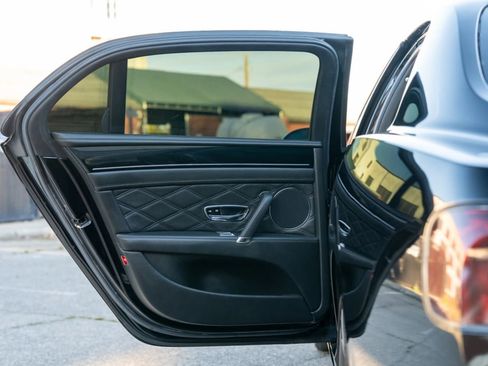 Used 2015 Bentley Flying Spur V8 image 69