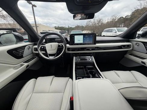 New 2026 Lincoln Aviator Black Label w/ Jet Appearance Package image 11
