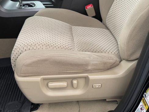 Used 2010 Toyota Tundra 4x4 Double Cab image 24