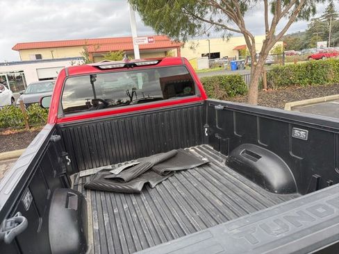 Used 2022 Toyota Tundra Platinum image 13