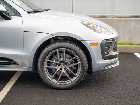 New 2026 Porsche Macan Turbo AWD/4WD image 9