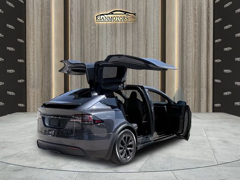 Used 2025 Tesla Model X AWD/4WD image 24