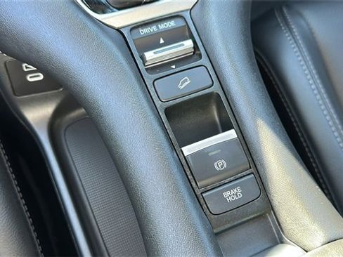 Used 2026 Honda HR-V EX-L image 19