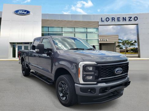 Used 2023 Ford F250 XL w/ STX Appearance Package AWD/4WD image 3