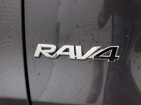 Used 2025 Toyota RAV4 XLE Premium w/ Weather Package AWD/4WD image 31
