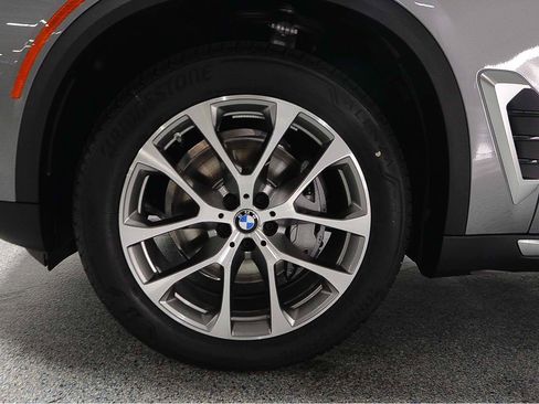 Used 2026 BMW X5 sDrive40i image 5