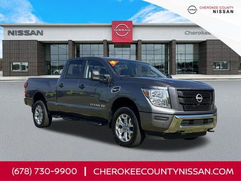 Certified 2024 Nissan Titan SV w/ SV Convenience Package image 1