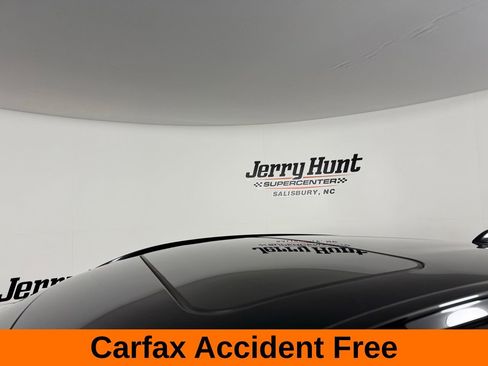 Used 2023 INFINITI QX55 Essential image 3