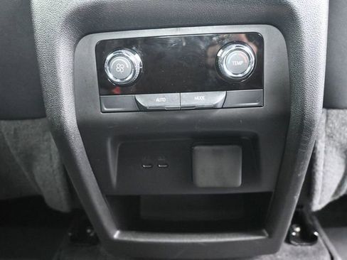 Used 2024 Chevrolet Traverse Z71 w/ LPO, Floor Liner Package image 36