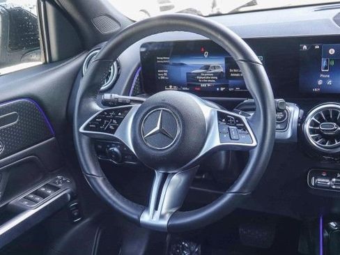 Used 2024 Mercedes-Benz GLB 250 GLB 250 image 15