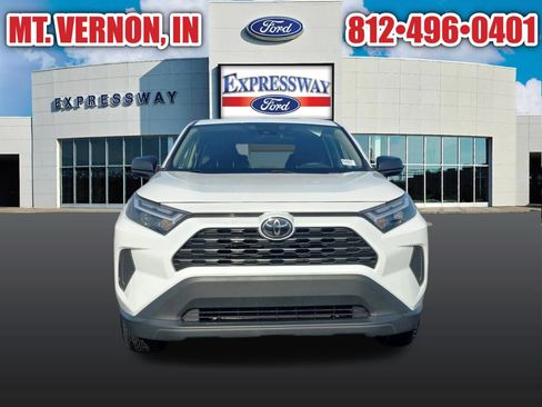 Used 2024 Toyota RAV4 LE image 4