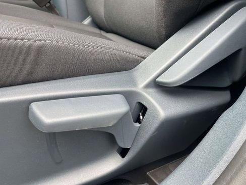 New 2025 Ford Maverick XL image 13