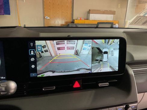 New 2026 Hyundai Ioniq 5 Limited image 18