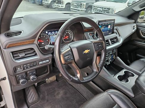 Used 2021 Chevrolet Suburban High Country AWD/4WD image 16