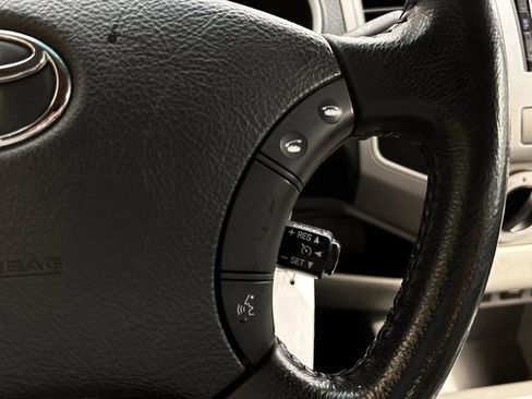 Used 2010 Toyota Tacoma PreRunner image 16