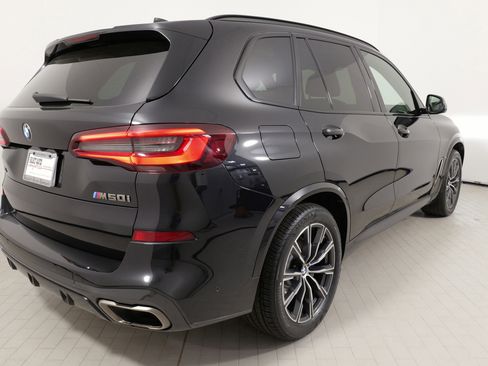 Used 2021 BMW X5 M50i w/ Premium Package image 12
