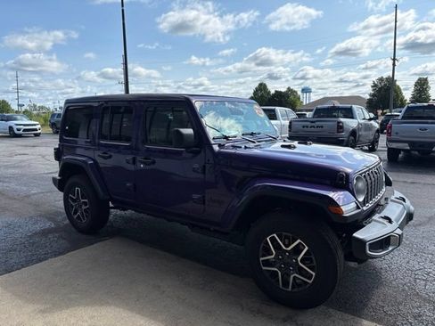New 2026 Jeep Wrangler Unlimited Sahara w/ Technology Group AWD/4WD image 9